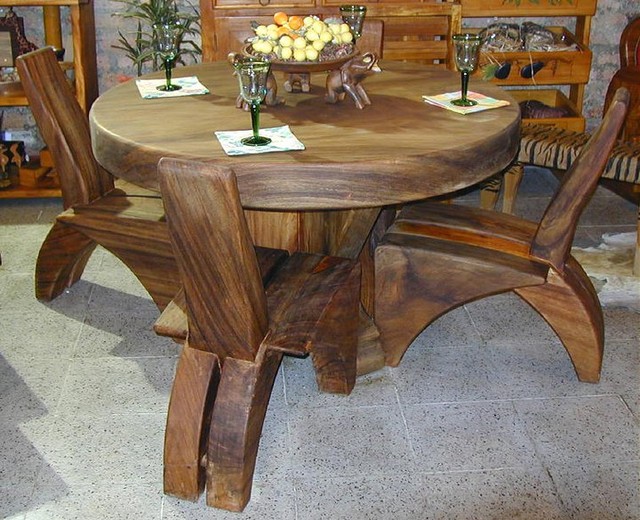 Фото дизайна столовой с интерьером из дерева