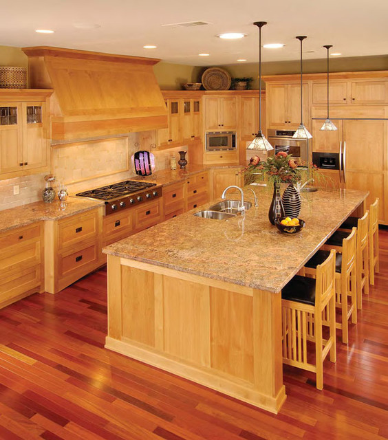 Фотография кухни в деревянном стиле