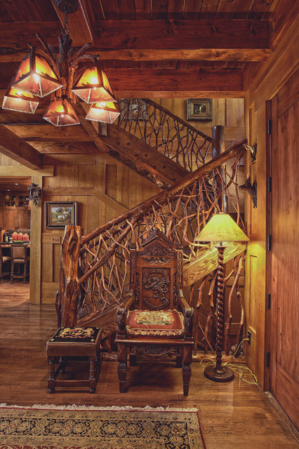 Фотография лестницы в деревянном стиле