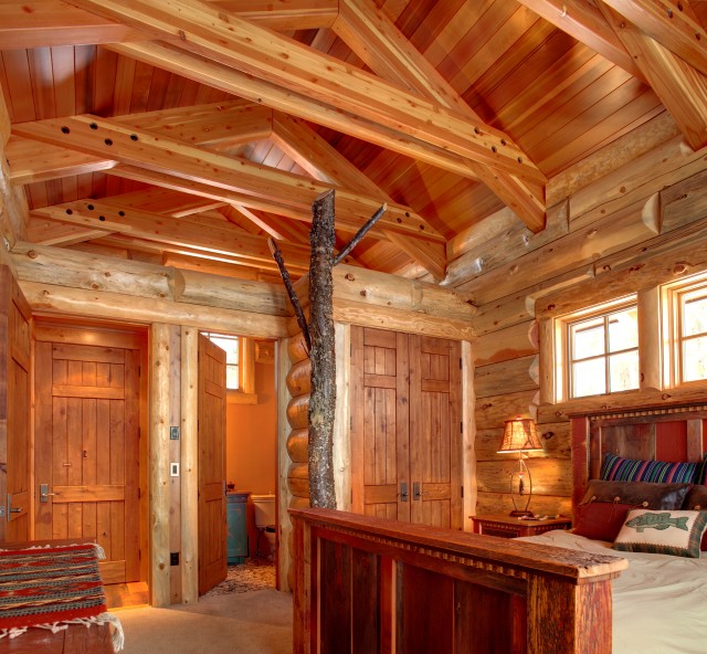 Фотография спальной комнаты в деревянном стиле