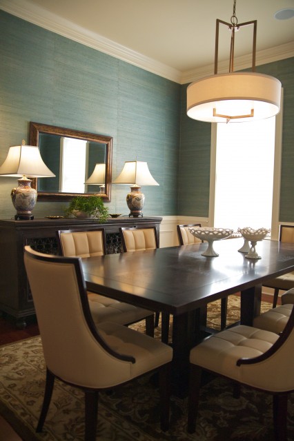 Фотография столовой комнаты в классическом стиле