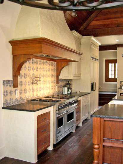 Кухонный интерьер в деревенском стиле