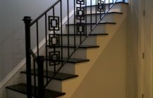 Дизайн лестницы, ведущей на второй этаж