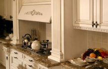 Фотография кухонного помещения в классическом стиле