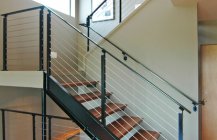 Современный дизайн прямой «Hi-tech» лестницы 