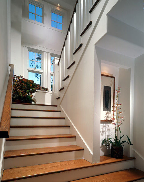 Дизайн современной деревянной лестницы