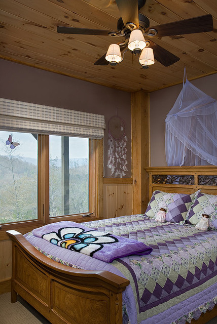 Фотография спальной комнаты в дачном стиле