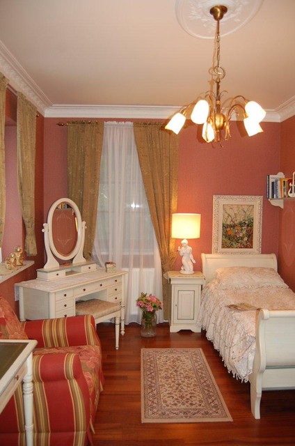 Прекрасный дизайн спальной комнаты в красном цвете
