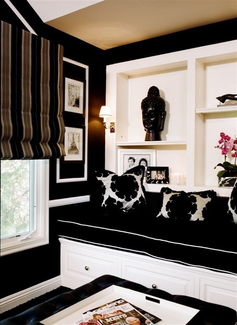 Современный дизайн спальни в черно-белых тонах