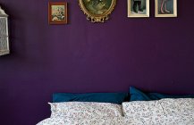 фиолетовые стены 